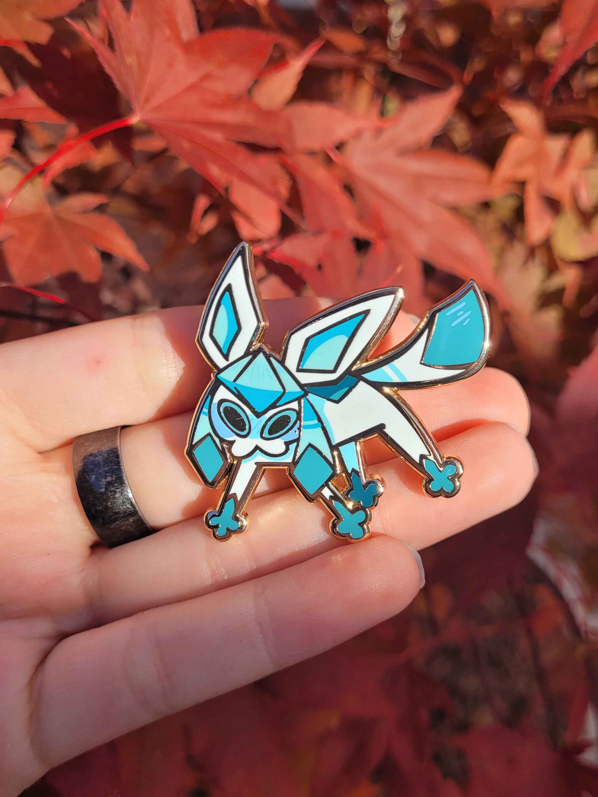Glaceon Enamel Pin