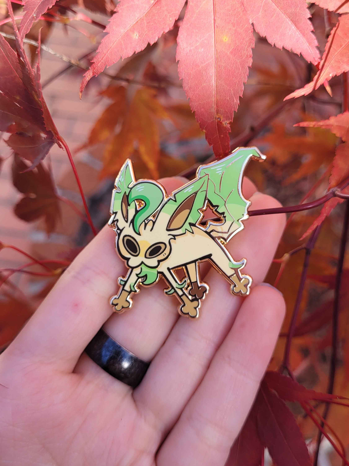 Leafeon Enamel Pin