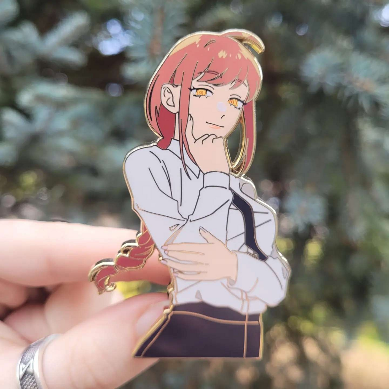 Makima Enamel Pin
